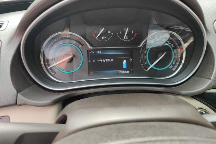 Used Buick Regal 2014 2.0L Elite Fashion Edition Instrument Cluster