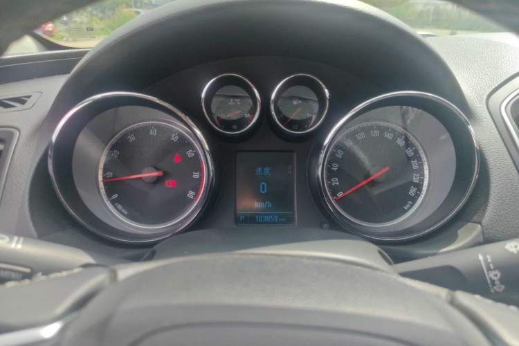 Used Buick Regal 2014 1.6T Fashionable Tech Edition Instrument Cluster