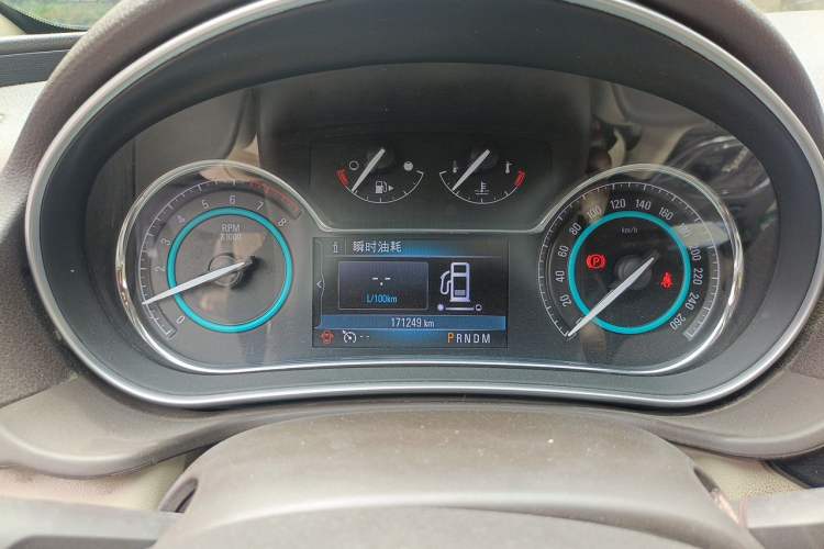 Used Buick Regal 2014 2.0L Elite Fashion Edition Instrument Cluster