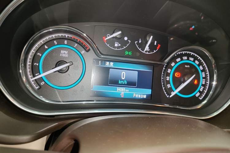 Used Buick Regal 2014 2.0L Elite Fashion Edition Instrument Cluster