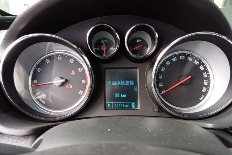 Used Buick Regal 2014 1.6T Fashionable Tech Edition Instrument Cluster