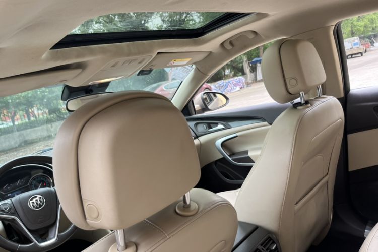 Used Buick Regal 2014 2.0L Elite Fashion Edition Interior 8