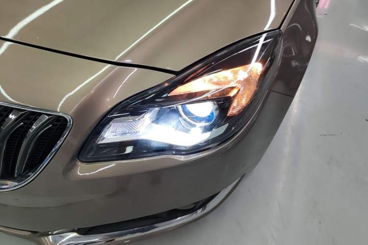 Used Buick Regal 2014 2.0L Elite Fashion Edition Left Front Headlight