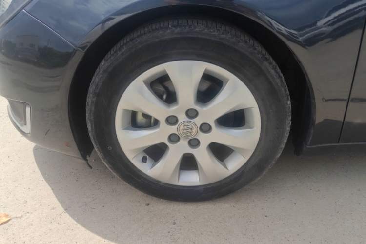 Used Buick Regal 2014 1.6T Fashionable Tech Edition Left Front Wheel Hub