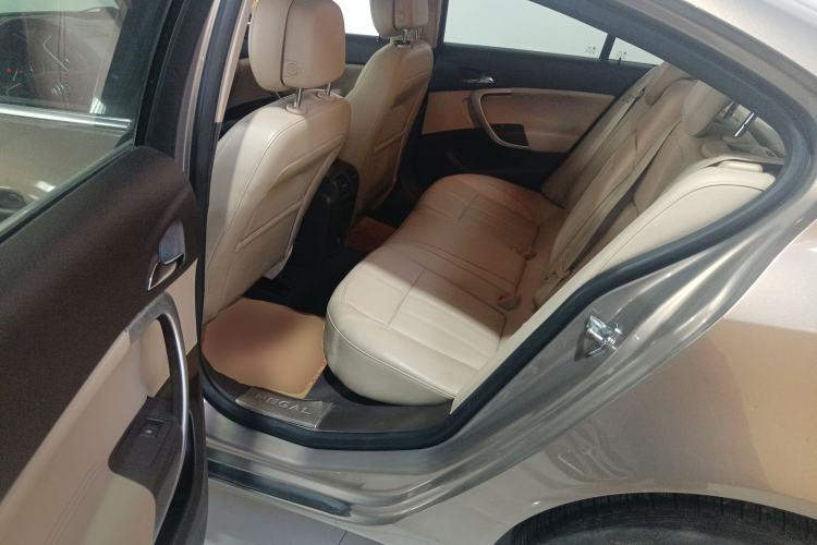 Used Buick Regal 2014 2.0L Elite Fashion Edition Left Rear Seat