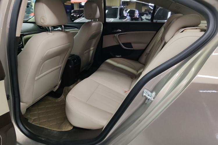 Used Buick Regal 2014 2.0L Elite Fashion Edition Left Rear Seat