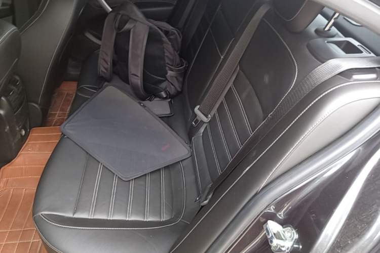 Used Buick Regal 2014 1.6T Fashionable Tech Edition Left Rear Seat