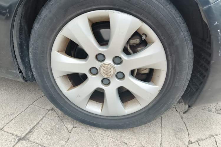 Used Buick Regal 2014 1.6T Fashionable Tech Edition Right Front Wheel Hub