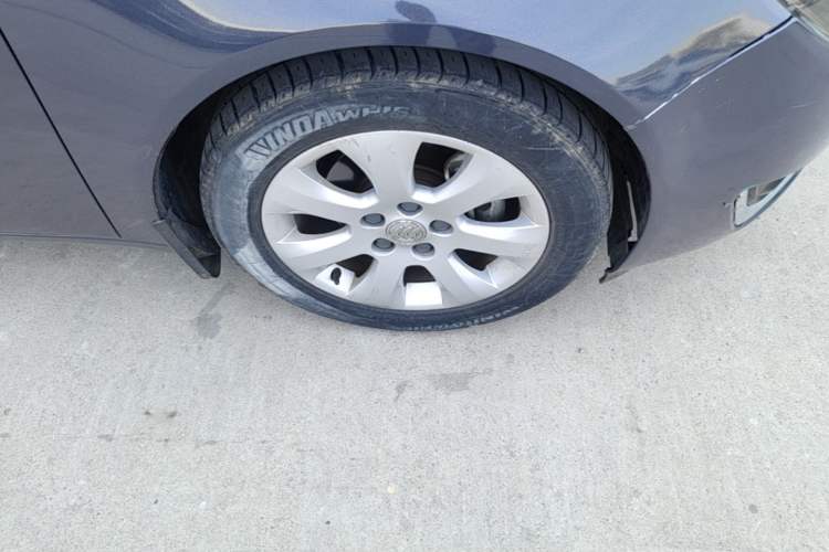 Used Buick Regal 2014 2.0L Elite Fashion Edition Right Front Wheel Hub