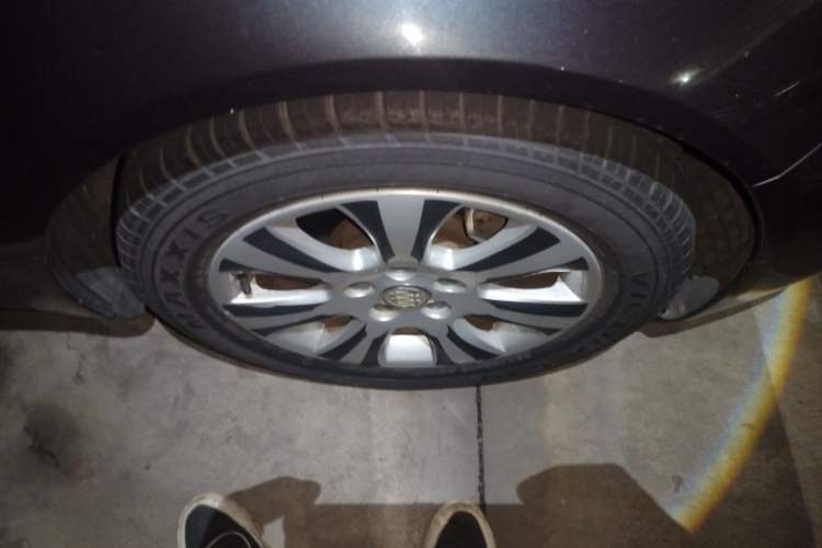 Used Buick Regal 2014 1.6T Fashionable Tech Edition Right Front Wheel Hub