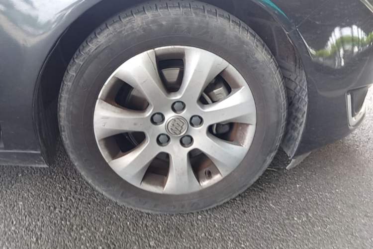 Used Buick Regal 2014 1.6T Fashionable Tech Edition Right Front Wheel Hub