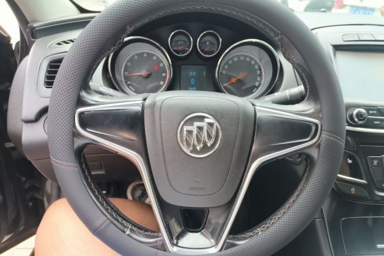 Used Buick Regal 2014 1.6T Fashionable Tech Edition Steering Wheel