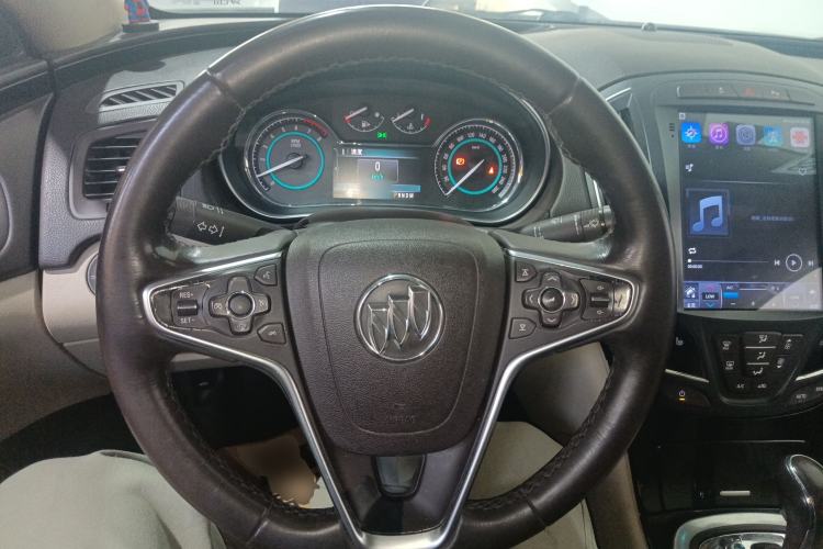 Used Buick Regal 2014 2.0L Elite Fashion Edition Steering Wheel