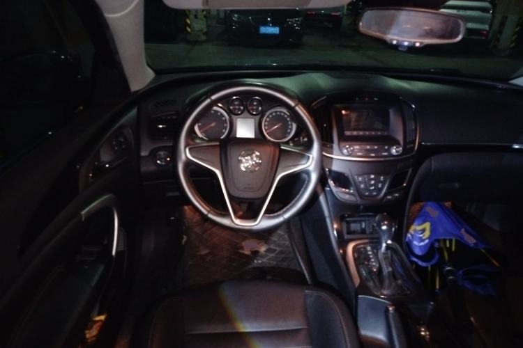 Used Buick Regal 2014 1.6T Fashionable Tech Edition Steering Wheel