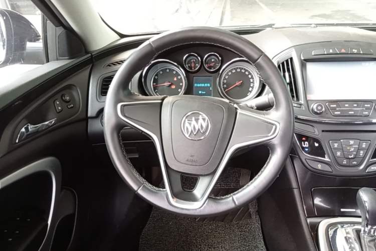 Used Buick Regal 2014 1.6T Fashionable Tech Edition Steering Wheel