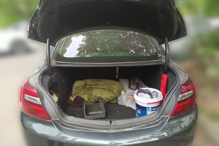 Used Buick Regal 2014 2.0L Elite Fashion Edition Trunk