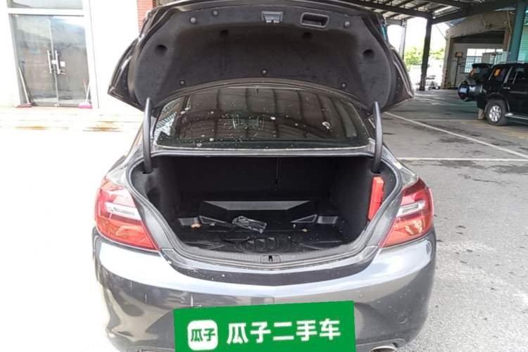 Used Buick Regal 2014 1.6T Fashionable Tech Edition Trunk