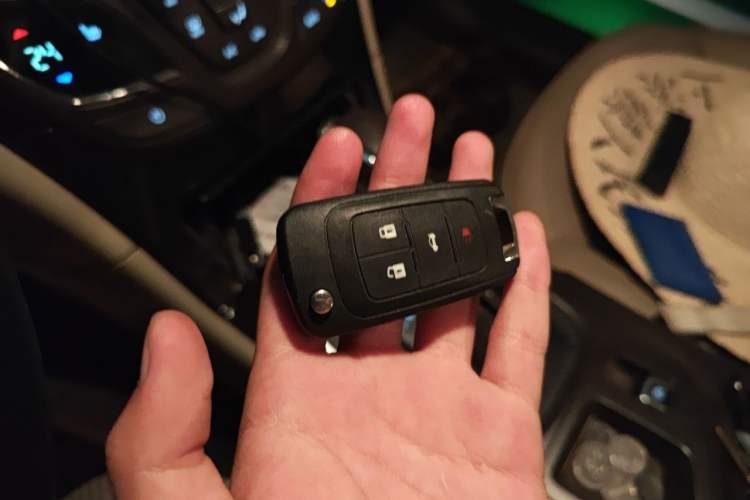 Used Buick Regal 2014 2.0L Elite Fashion Edition Vehicle Key