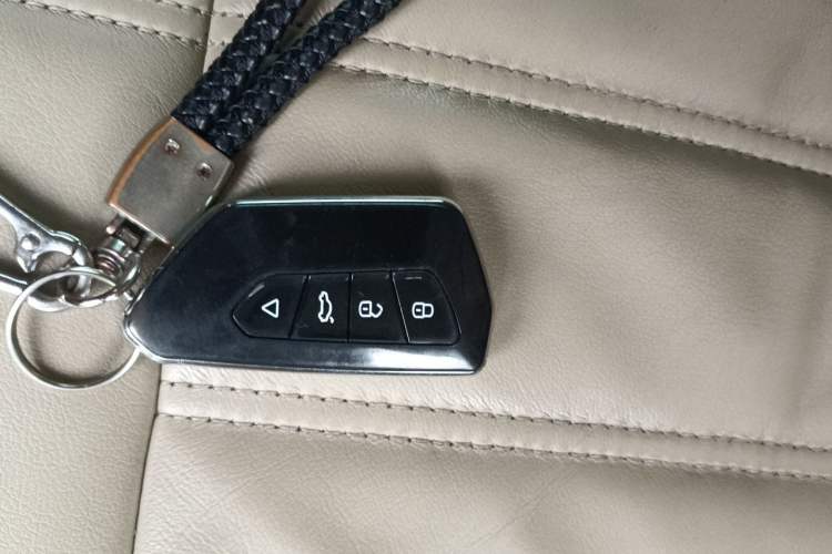Used Buick Regal 2014 2.4L SIDI Elite Fashion Edition Vehicle Key