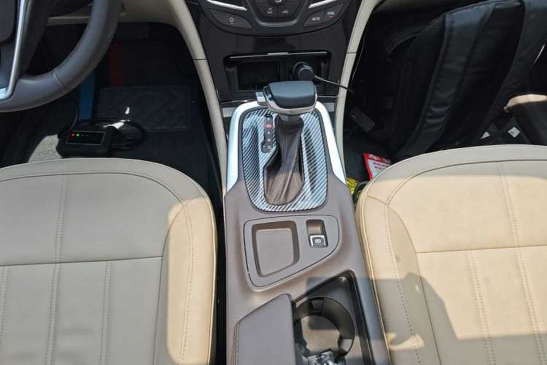 Used Buick Regal 2014 2.0L Elite Fashion Edition Gear Lever