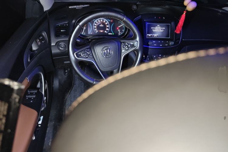 Used Buick Regal 2014 GS 2.0T Passionate Sport Edition Steering Wheel