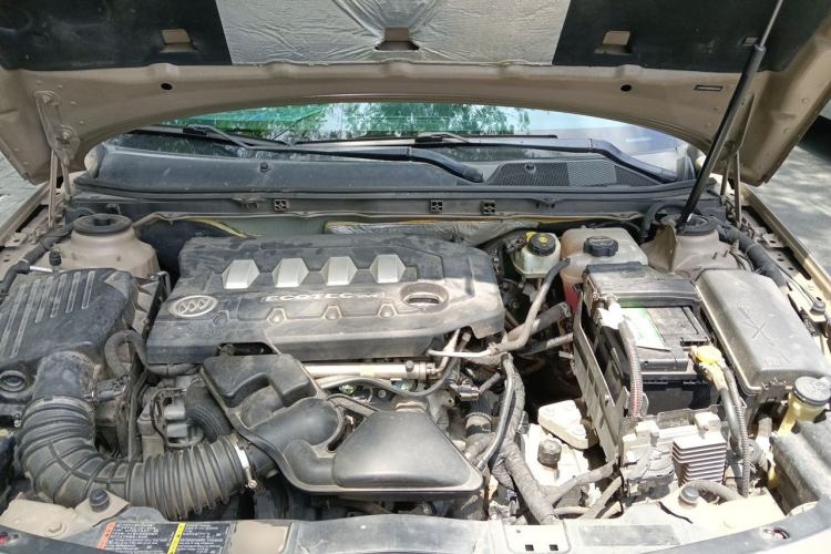 Used Buick Regal 2014 2.0L Leading Fashion Edition Engine Bay