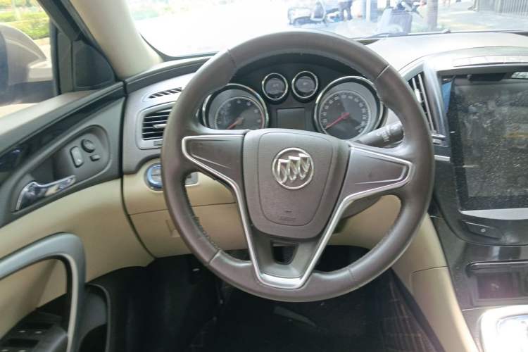 Used Buick Regal 2014 2.0L Leading Fashion Edition Steering Wheel