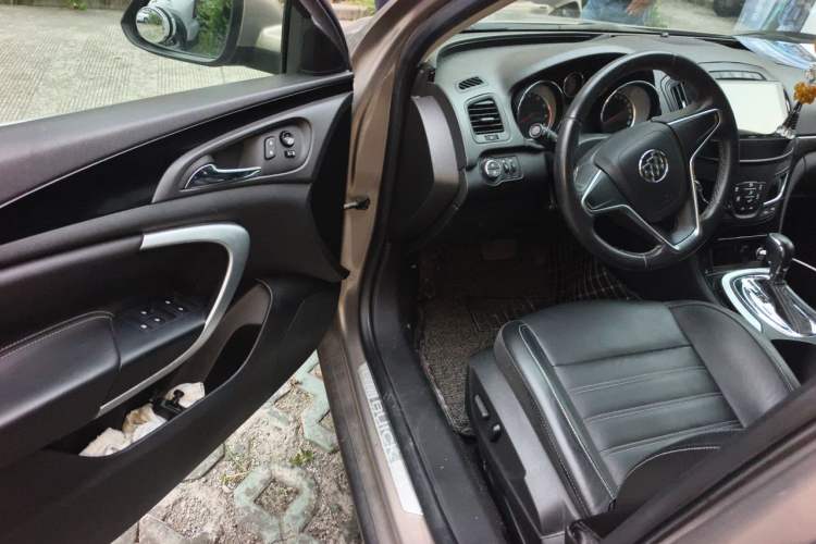 Used Buick Regal 2014 1.6T Fashionable Tech Edition Driver Seat
