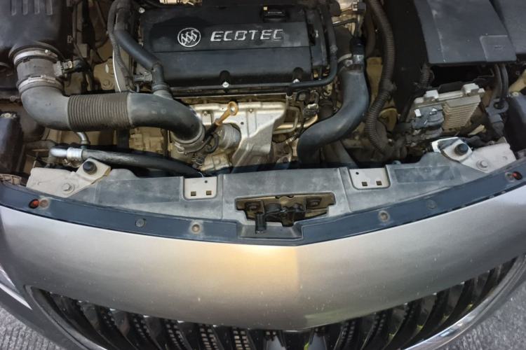 Used Buick Regal 2014 1.6T Fashionable Tech Edition Engine Bay