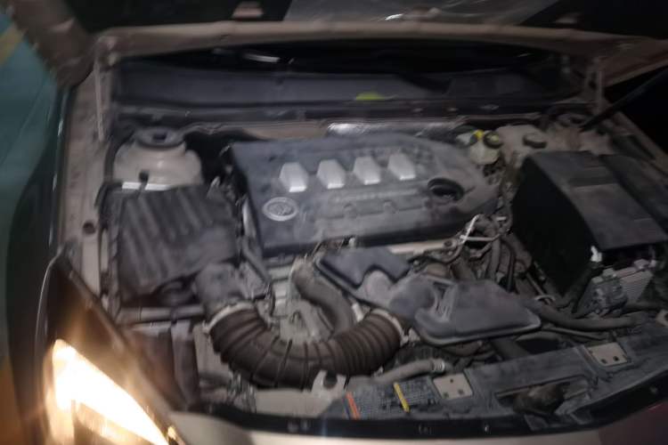 Used Buick Regal 2014 2.0L Leading Fashion Edition Engine Bay Right