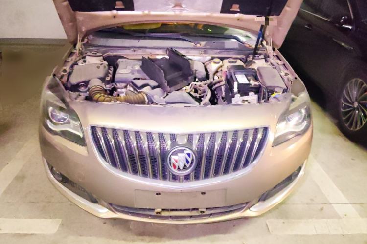 Used Buick Regal 2014 2.0L Leading Fashion Edition Engine Bay
