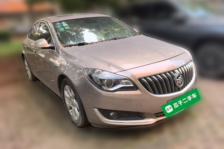 Used Buick Regal 2014 2.0L Elite Fashion Edition Front Right 45 Deg
