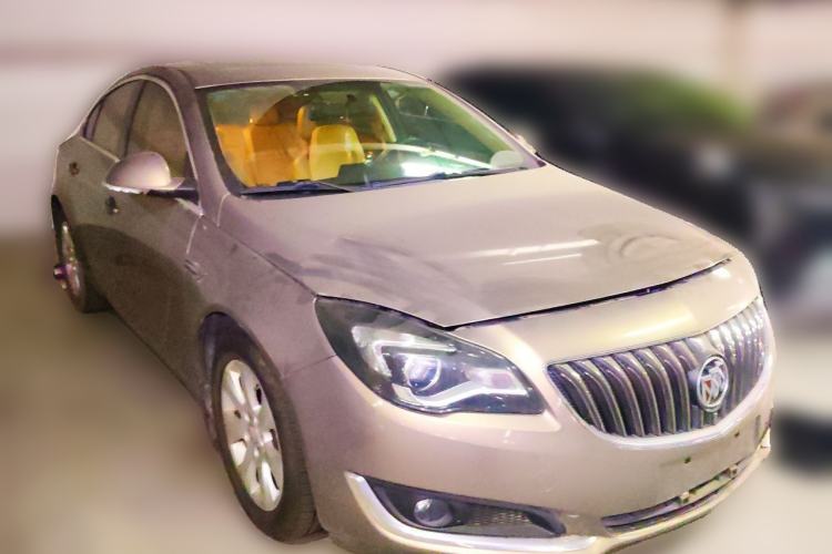 Used Buick Regal 2014 2.0L Leading Fashion Edition Front Right 45 Deg