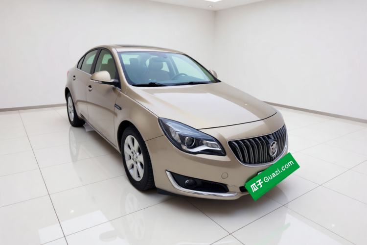 Used Buick Regal 2014 2.0L Leading Fashion Edition Front Right 45 Deg