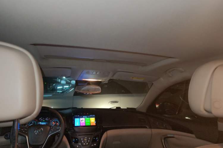 Used Buick Regal 2014 2.0L Elite Fashion Edition Headliner