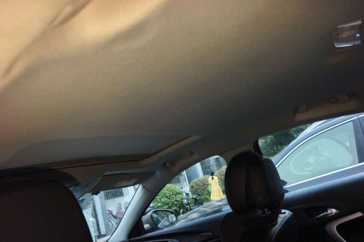 Used Buick Regal 2014 1.6T Fashionable Tech Edition Headliner