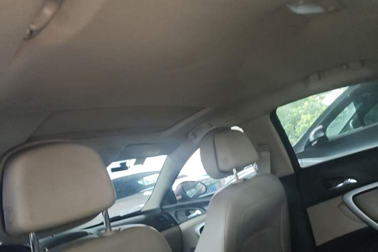 Used Buick Regal 2014 2.0L Elite Fashion Edition Headliner