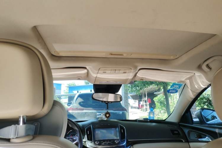 Used Buick Regal 2014 2.4L SIDI Elite Fashion Edition Headliner