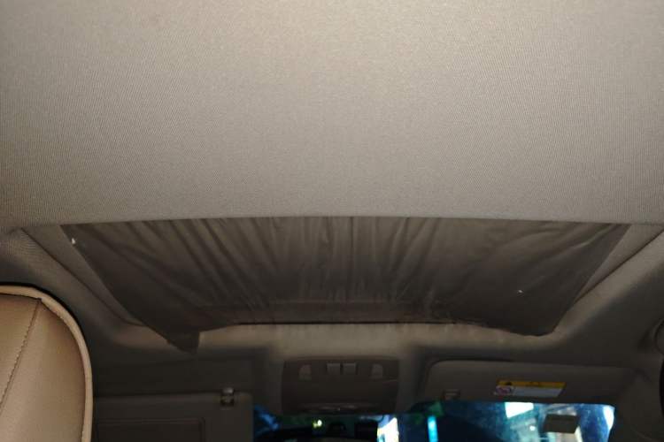 Used Buick Regal 2014 2.0L Leading Fashion Edition Headliner