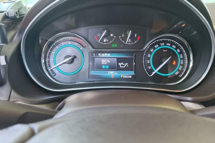 Used Buick Regal 2014 2.0L Elite Fashion Edition Instrument Cluster