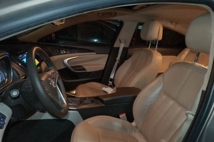 Used Buick Regal 2014 2.0L Elite Fashion Edition Left Front Seat