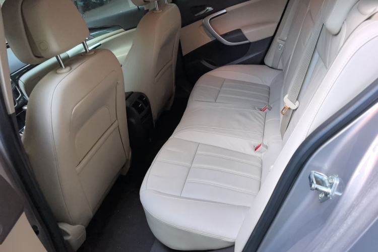 Used Buick Regal 2014 2.0L Elite Fashion Edition Left Rear Seat
