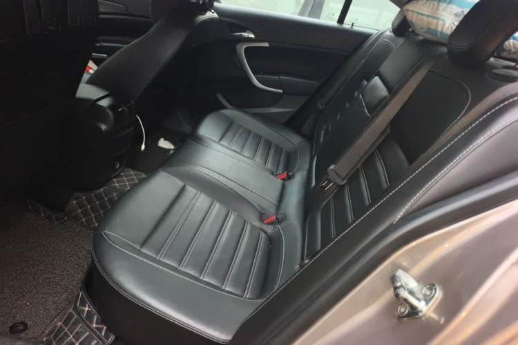 Used Buick Regal 2014 1.6T Fashionable Tech Edition Left Rear Seat