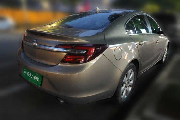 Used Buick Regal 2014 2.0L Leading Fashion Edition Rear Right 45 Deg
