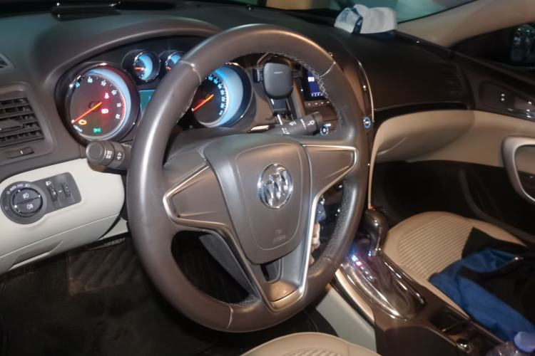 Used Buick Regal 2014 2.0L Leading Fashion Edition Steering Wheel