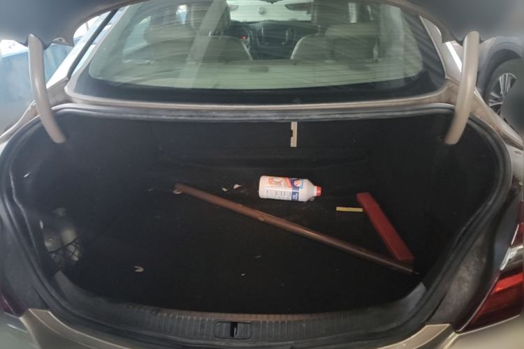 Used Buick Regal 2014 2.0L Elite Fashion Edition Trunk