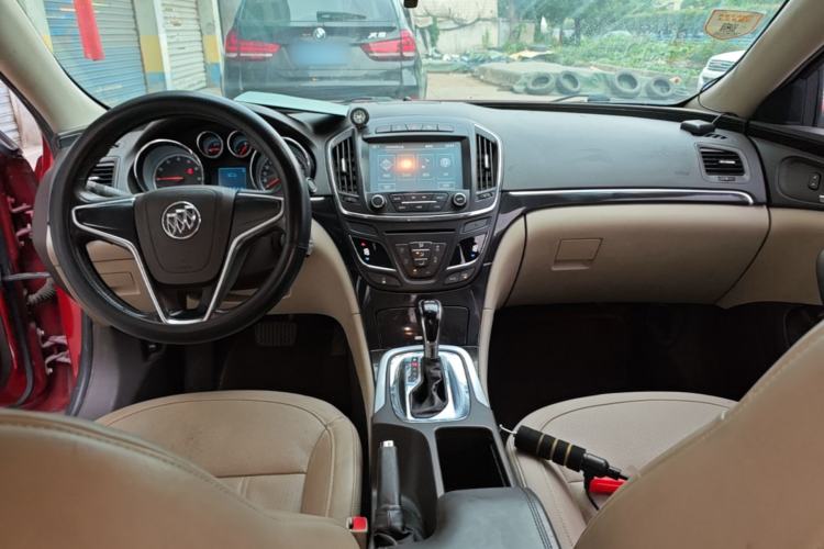 Used Buick Regal 2014 2.0L Leading Fashion Edition Center Console