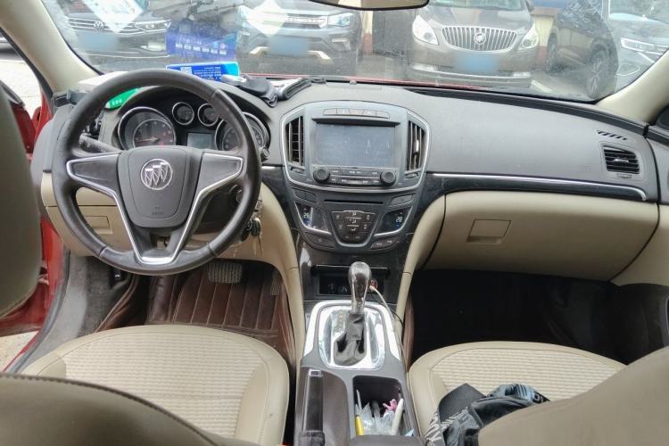 Used Buick Regal 2014 2.0L Leading Fashion Edition Center Console