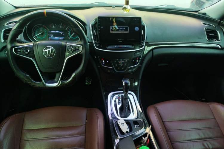 Used Buick Regal 2014 GS 2.0T Grand Sport Edition Center Console