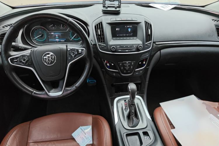 Used Buick Regal 2014 GS 2.0T Grand Sport Edition Center Console
